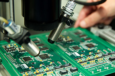Apple supply chain law